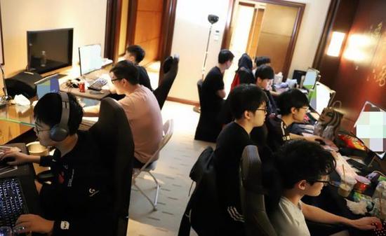 AI PC渗透率提升与本地大模型应用前景分析